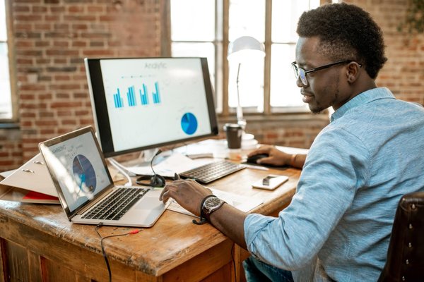 Utilisez Google Analytics pour comprendre le comportement de vos visiteurs.