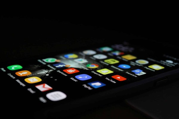 Quelles étapes suivre pour personnaliser les gestes de navigation sur un OnePlus ?